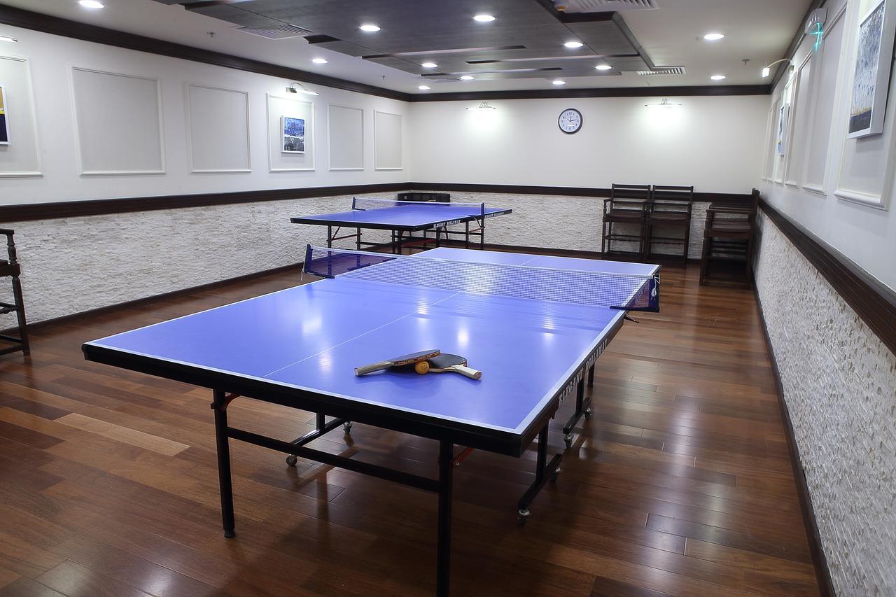 Defence Raya Golf & Country Club Hotel ลาฮอร์ ภายนอก รูปภาพ