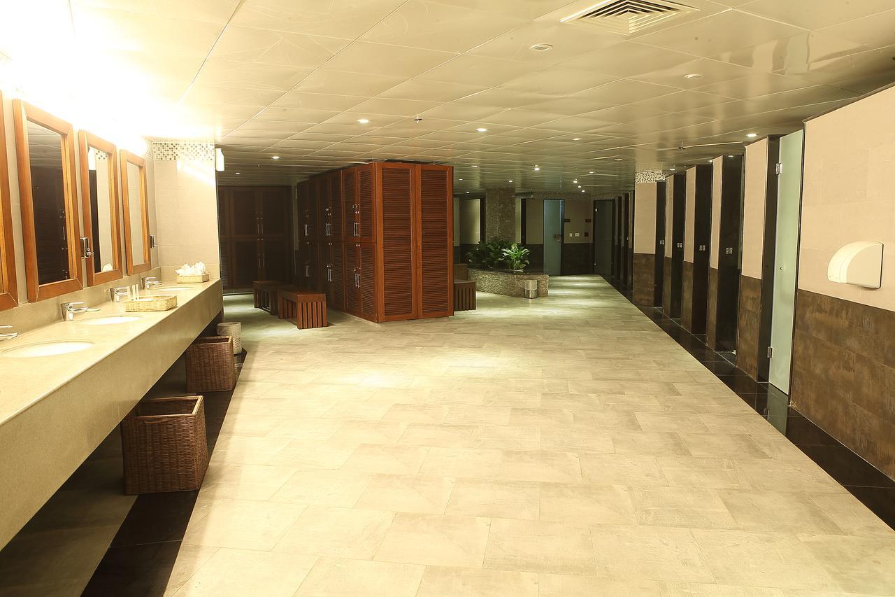 Defence Raya Golf & Country Club Hotel ลาฮอร์ ภายนอก รูปภาพ
