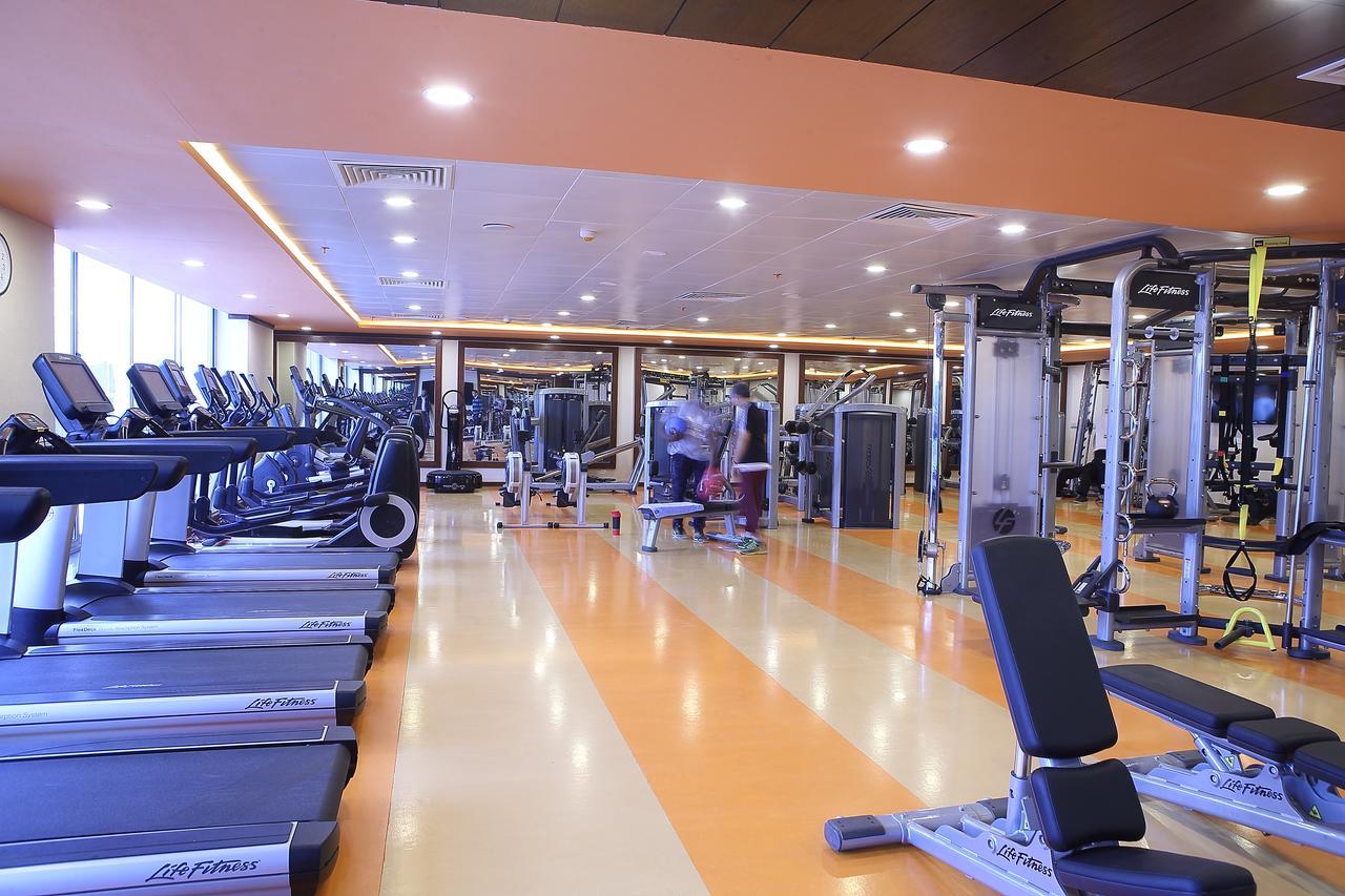 Defence Raya Golf & Country Club Hotel ลาฮอร์ ภายนอก รูปภาพ